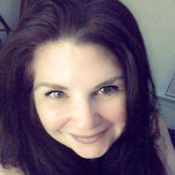 leahsimonian